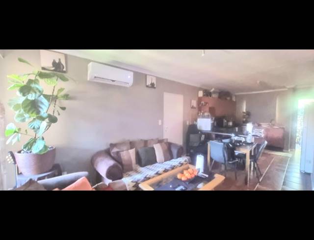 2 BEDROOM TOWNHOUSE FOR SALE IN AMBERFIELD